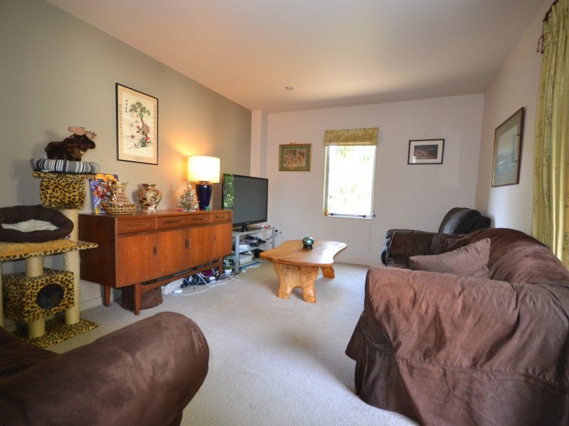 152C Tasman Street, Mount Cook, Wellington - Carousel 2