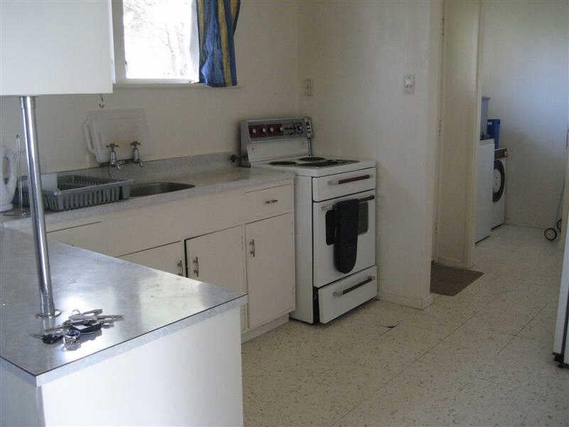 4 John F Kennedy Drive, Milson, Palmerston North - Carousel 2