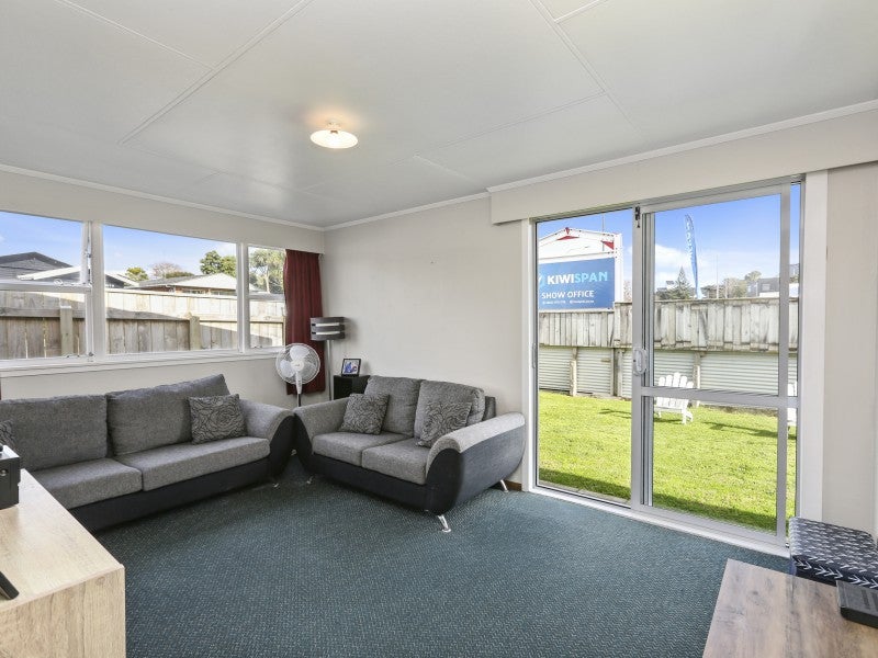 25 Northgate, Strandon, New Plymouth - Carousel 2