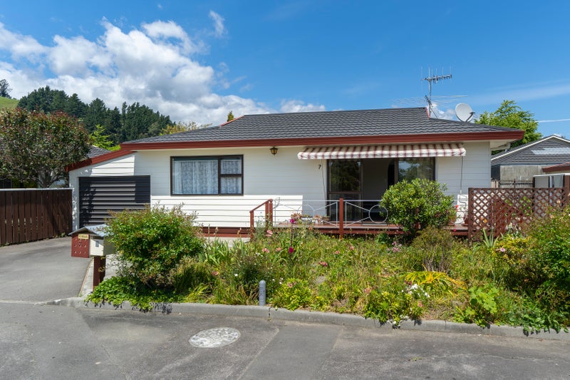 7 Brydon Way, The Wood, Nelson - Carousel 1