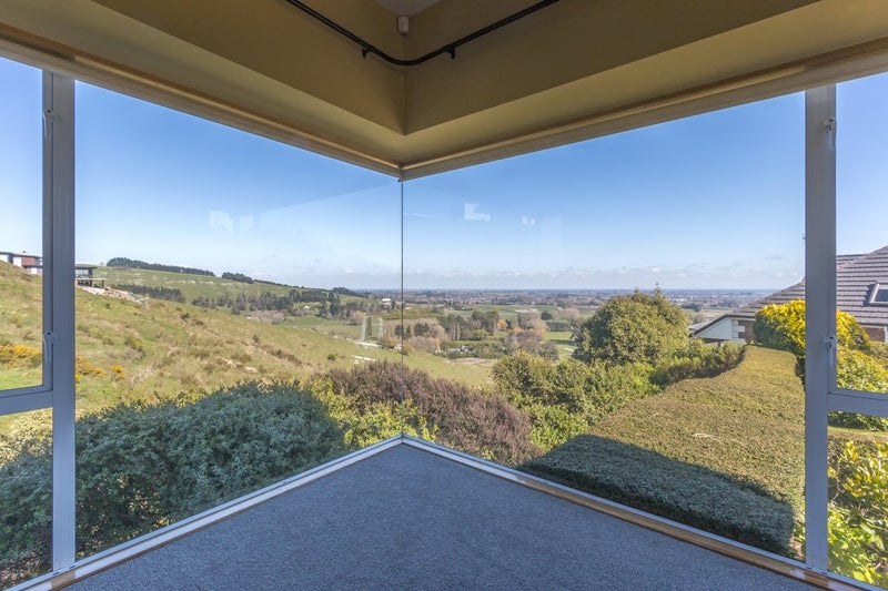 122 Penruddock Rise, Westmorland, Christchurch - Carousel 1