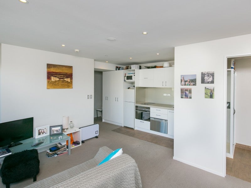 802/74 Taranaki ST, TE ARO, WELLINGTON - Carousel 2