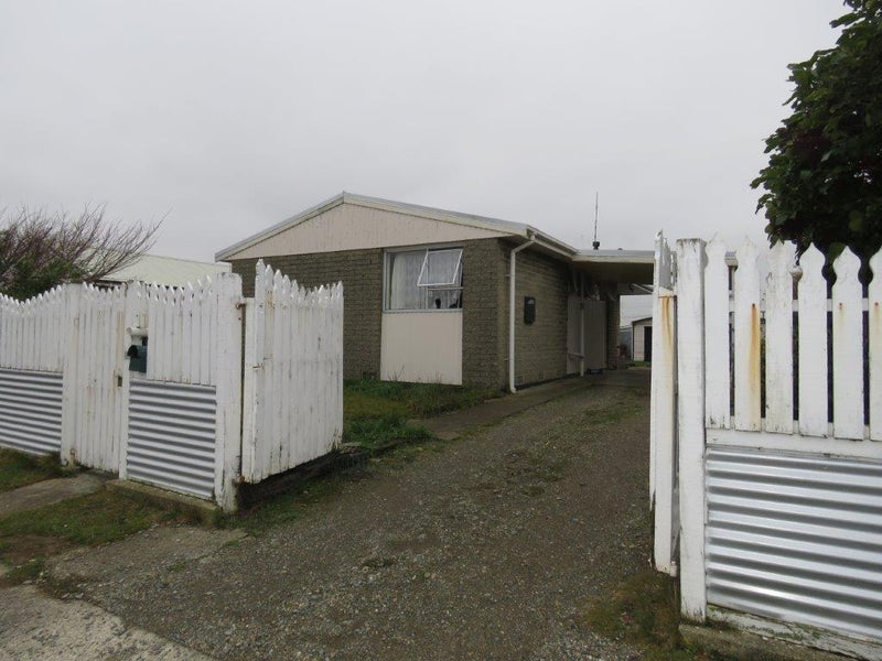18 Ottrey Street, Clifton, Invercargill - Carousel 1