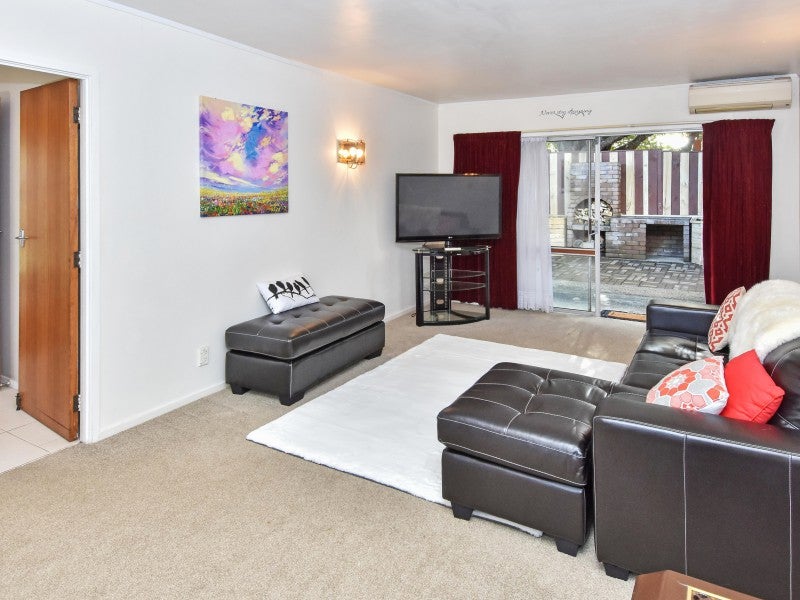 1/2 Arthur Road, Hillpark, Auckland - Carousel 17