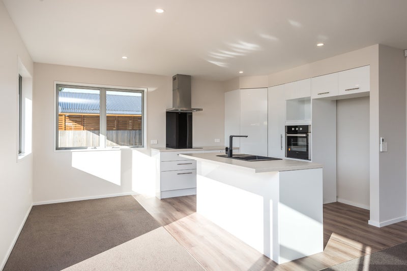 37 Ottawa Road, Wainoni, Christchurch - Carousel 2