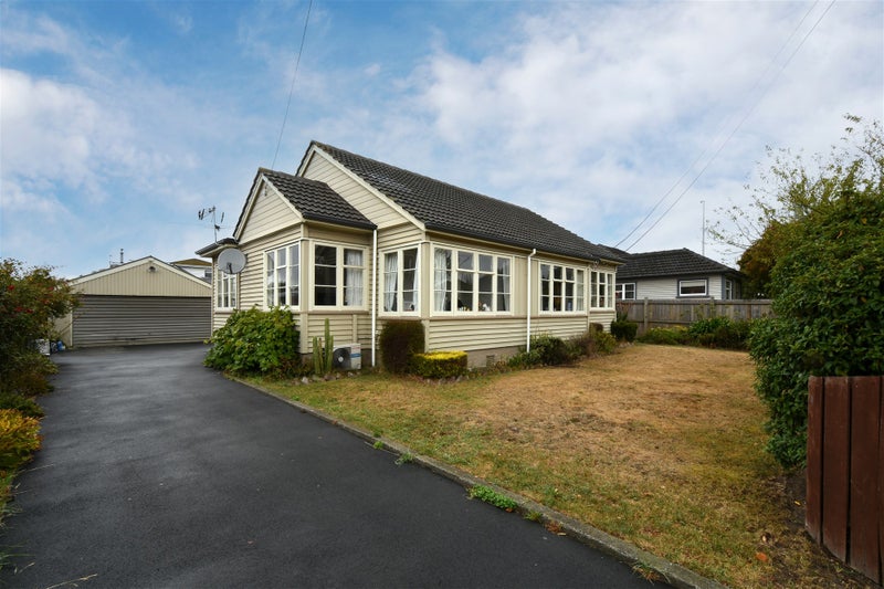 55 Pitcairn Crescent, Bryndwr, Christchurch - Carousel 1