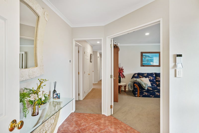 3 Moycullien Lane, East Tamaki Heights, Auckland - Carousel 2