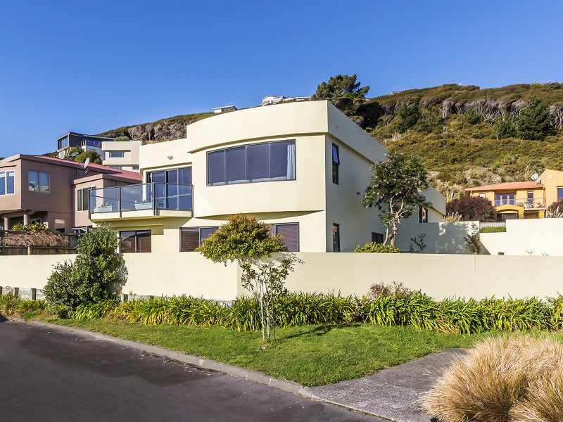 13 Paremata Drive, Paremata, Porirua - Carousel 2