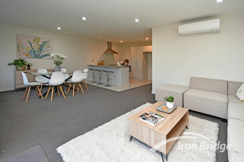 12 Date Crescent, Aidanfield, Christchurch - Carousel 1