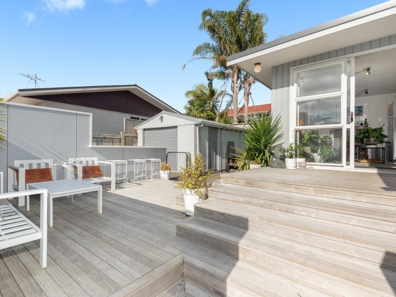 11B Bellevue Road, Brookfield, Tauranga - Carousel 2