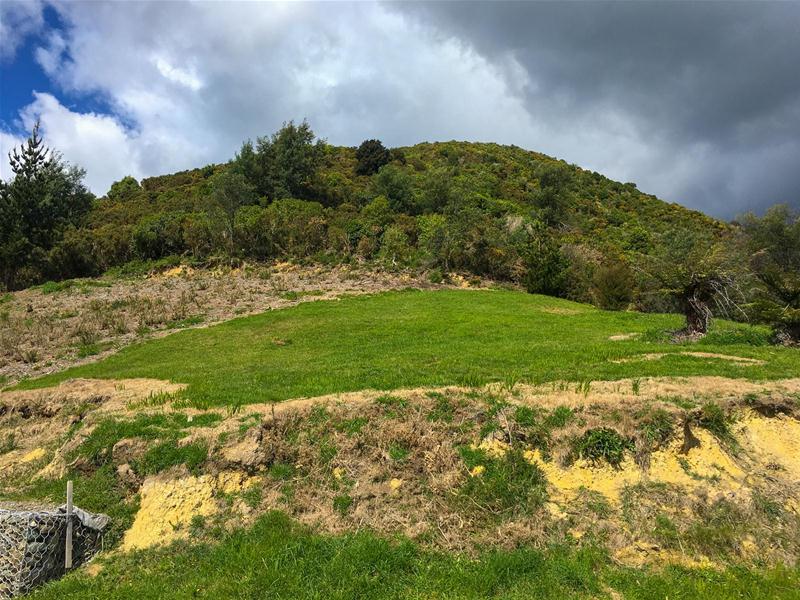 2 Waimarama Street, Waikawa, Picton - Carousel 2