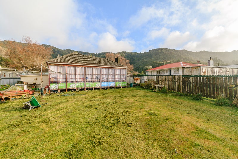 22 Karaka Street, Wainuiomata, Lower Hutt - Carousel 20