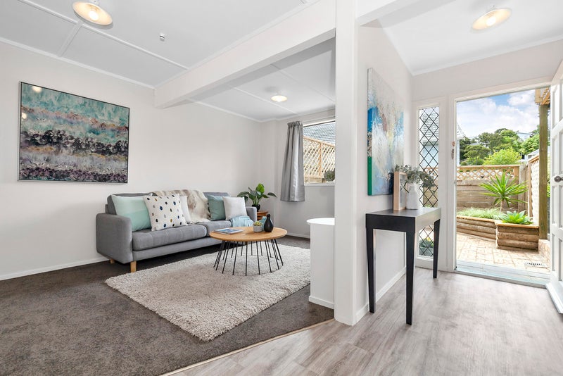 1/51 Simon Ellice Drive, Bayview, Auckland - Carousel 2