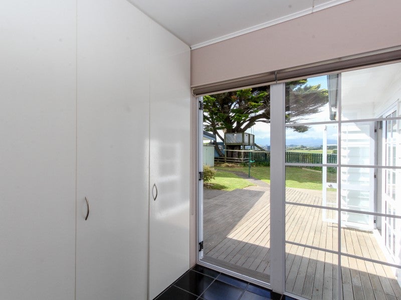 23 Norwich Avenue, Spotswood, New Plymouth - Carousel 26