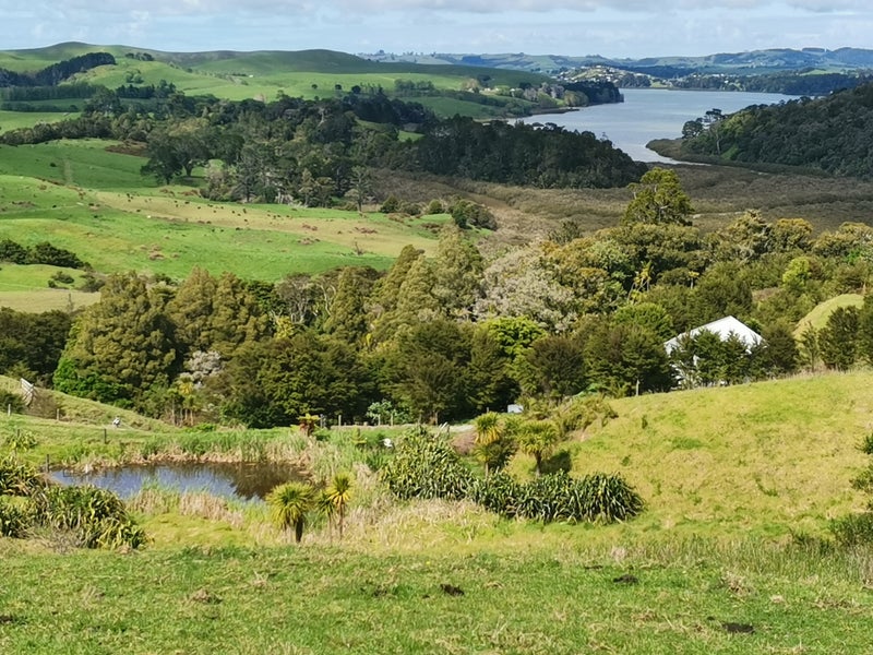 1711 State Highway 12, Paparoa - Carousel 1