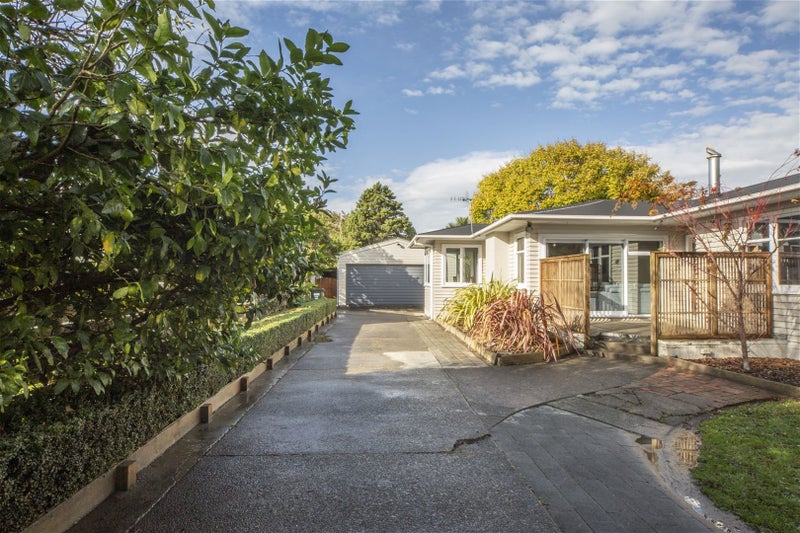 56 College Street, Awapuni, Palmerston North - Carousel 1