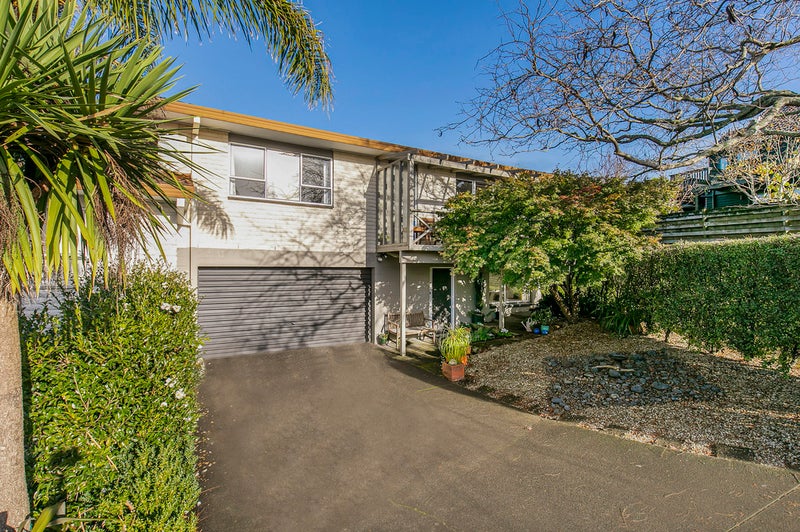 36B Pyatt Crescent, Saint Johns, Auckland - Carousel 1