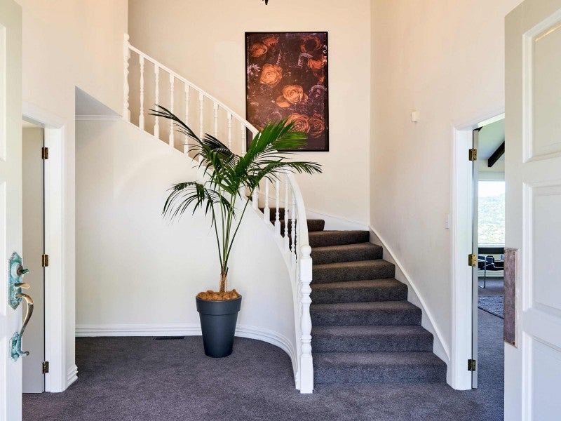 7 Ridvan Grove, Ngaio, Wellington - Carousel 2