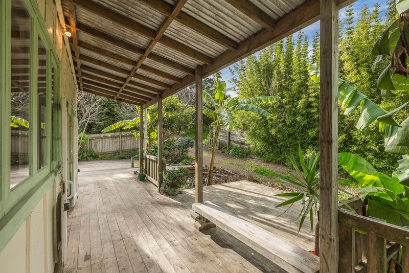39 Sea View Road, Ostend, Waiheke Island - Carousel 2