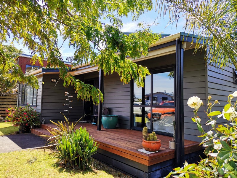 6 Bill Nolan Place, MAHIA, NUHAKA - Carousel 2
