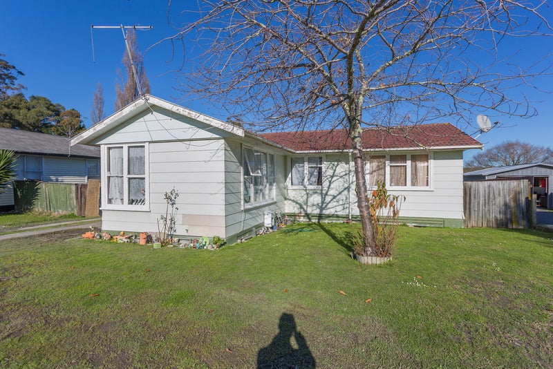 23 Lawrence Street, Outer Kaiti, Gisborne - Carousel 1