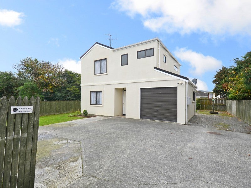 10A Guiness Street, Avalon, Lower Hutt - Carousel 2