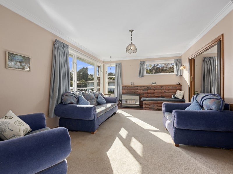 19 Whirinaki Crescent, Heretaunga, Upper Hutt - Carousel 2