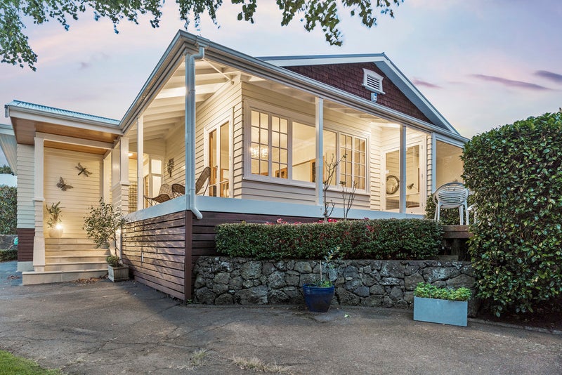 18 Allendale Road, Mount Albert, Auckland - Carousel 24