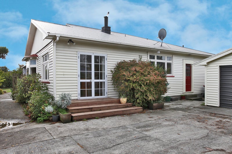 20 Gamblins Road, Saint Martins, Christchurch - Carousel 2