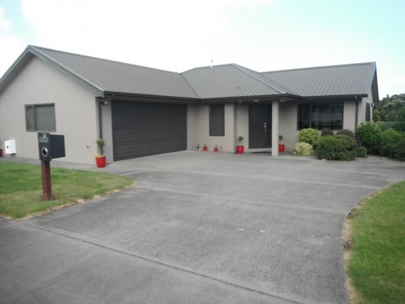 18 Redwood Crescent, Hurdon, New Plymouth - Carousel 2