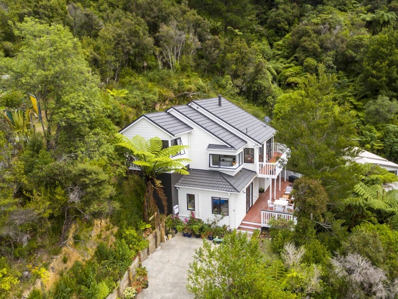 88 Wyndham Road, Pinehaven, Upper Hutt - Carousel 2