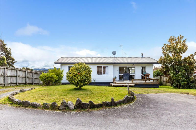 19 Kiddle Drive, Hilltop, Taupo - Carousel 1