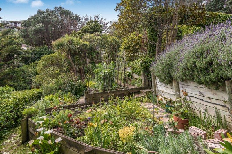 579 Broadway, Strathmore Park, Wellington - Carousel 20