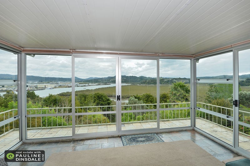 54 George Point Road, Onerahi, Whangarei - Carousel 1