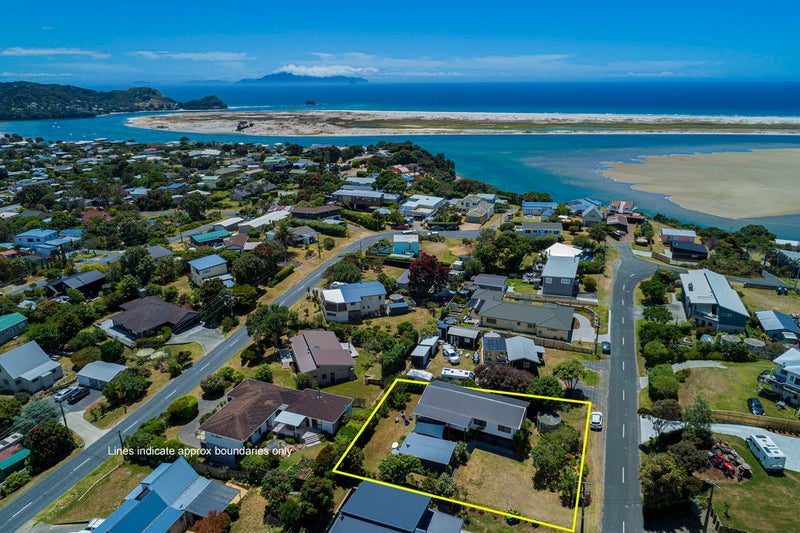 5 Eveline Street, Mangawhai Heads, Mangawhai - Carousel 2