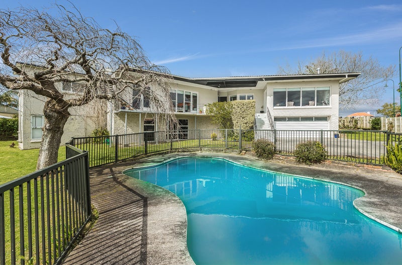 1 Huriaro Place, Orakei, Auckland - Carousel 2