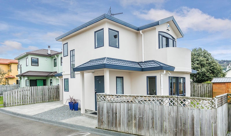 10/186 Rongotai Road, Rongotai, Wellington - Carousel 1