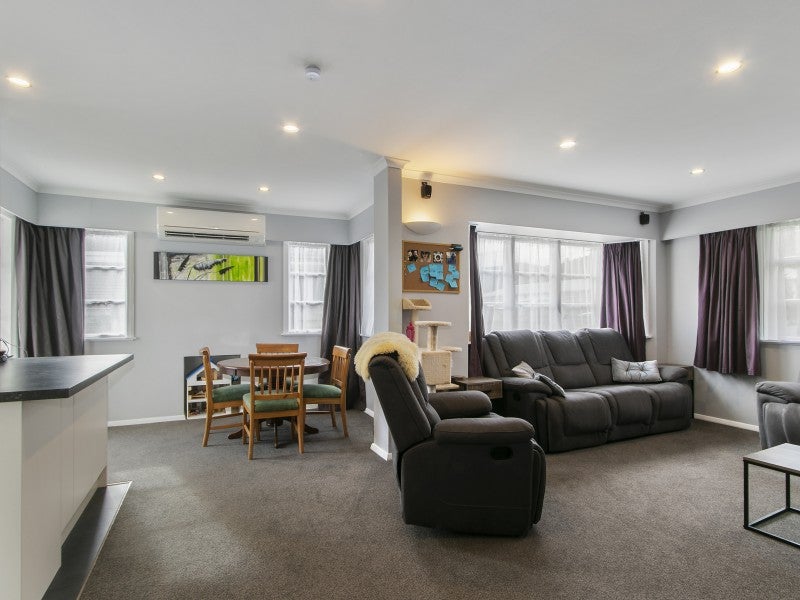 3 Poole Crescent, Wainuiomata, Lower Hutt - Carousel 2