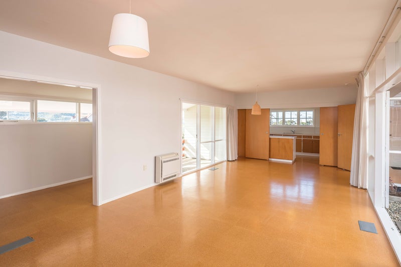 210 Sutherland Road, Lyall Bay, Wellington - Carousel 2