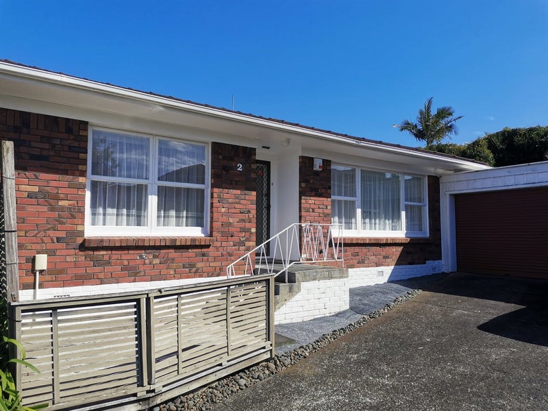 2/51 Evelyn Place, Hillcrest, Auckland - Carousel 2