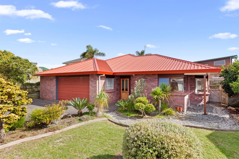 6 Panorama Place, Coastlands, Whakatane - Carousel 1