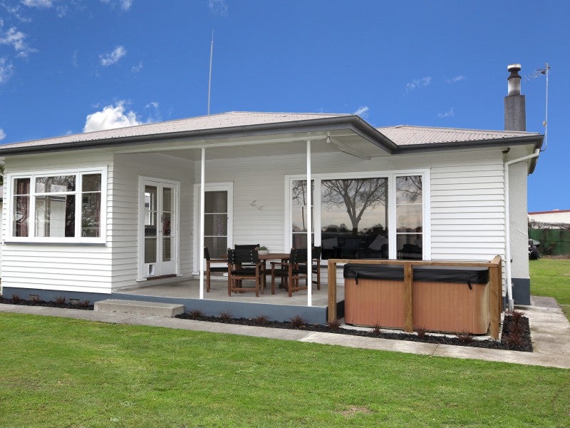 710 Murdoch Road East, Akina, Hastings - Carousel 1