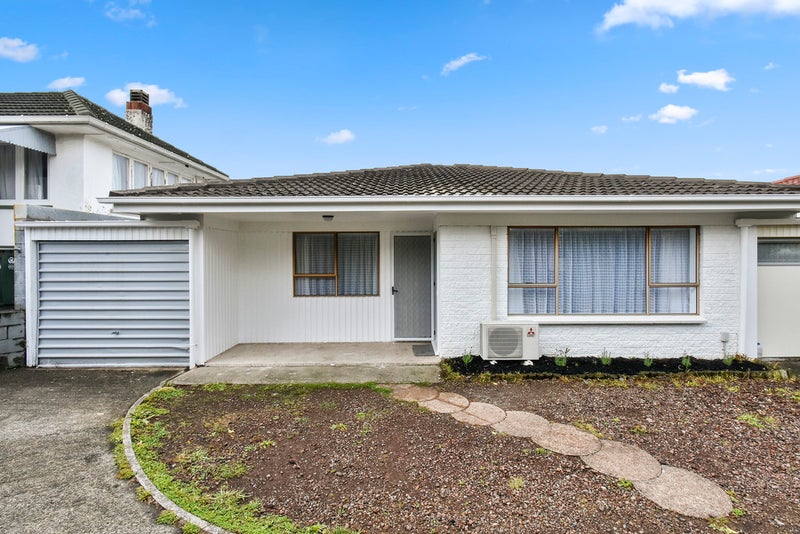 2/16 Churchill Avenue, Manurewa, Auckland - Carousel 1