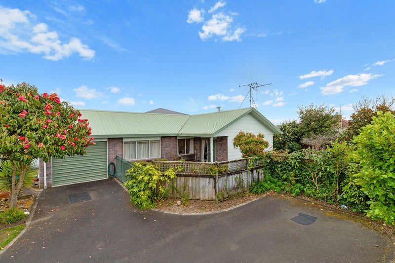 23B Normandy Avenue, Melville, Hamilton - Carousel 1