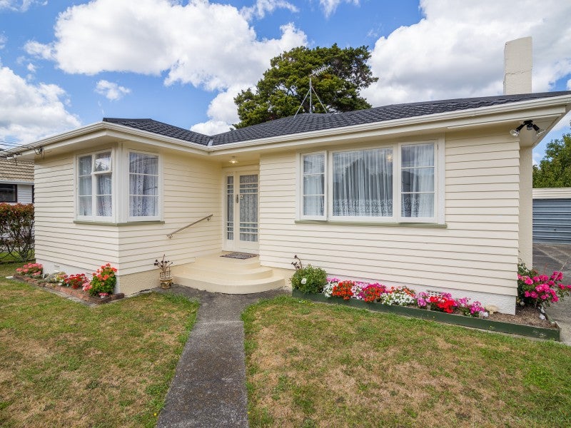 23 Marion Street, Silverstream, Upper Hutt - Carousel 2