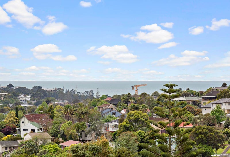 68 Redwing Street, Browns Bay, Auckland - Carousel 1