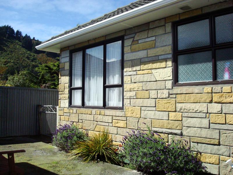 7 Nelson Crescent, Wainuiomata, Lower Hutt - Carousel 2