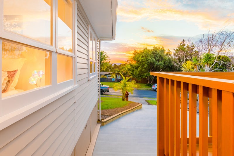 42 Commodore Drive, Lynfield, Auckland - Carousel 26