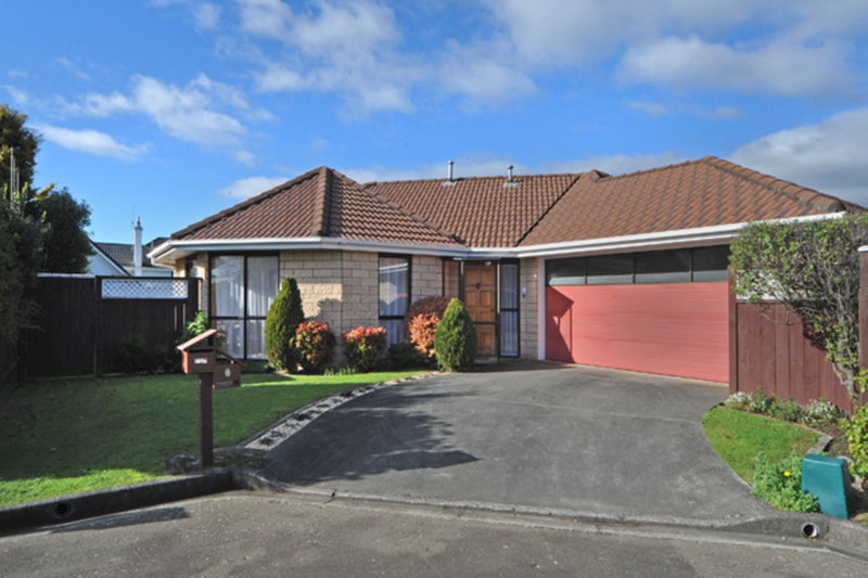 6 Seville Court, Terrace End, Palmerston North - Carousel 1