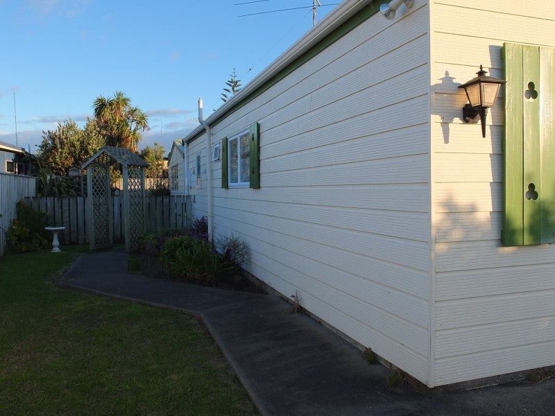 37 Koputara Road, Himatangi Beach, Foxton - Carousel 2